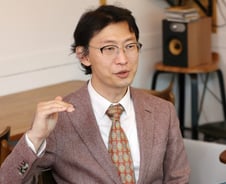 "나라경제 3분의 1 맞먹는 예산, 회의록도 안 쓰고 '밀실'서 뚝딱"