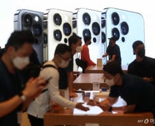 '아이폰 먹통' 멈출까…애플, 금주 iOS 업데이트[IT썰]