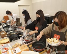 "언제까지 먹어요?"…위메프 맛신선 '수요시식회' 가보니