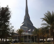 "30년 뒤 기름을 누가 사나"...석유 대신 태양에 꽂힌 산유국들