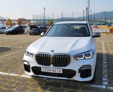 깔 게 없는데?…'돈값' 하는 BMW X5 M50i 직접 타보니[차알못시승기]