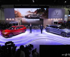 [단독]'베트남 삼성' 빈그룹의 은밀한 메일…"韓배터리 인재 모셔요"