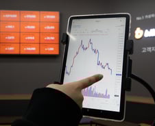 [단독]'코인실명제' 트래블룰 눈앞…금융당국 "개인지갑 차단 않겠다"