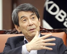 [단독]금융위 미루는 사이, 칸서스가 KDB생명 매각금지 가처분