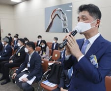 희미해진 김범수 리더십..'그립'잡고 상생안 서둘러야