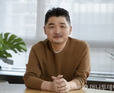 [단독]"계열사 악재 그만"…칼 빼든 김범수, 카카오 컨트롤타워 만든다