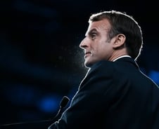 한손엔 수소, 한손엔 원전 쥔 프랑스, '탄소중립 리더'로 급부상