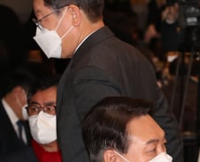 '尹 반등' 이끈 2030세대… 유보층 줄었지만 '변심' 변수 여전
