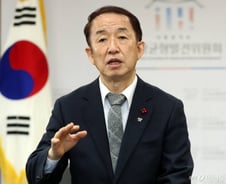 대선 화두 떠오른 '공공기관 추가이전'..김사열 "기업이 지역으로"