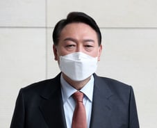 [단독]尹 "'여가부 폐지' 10대공약 반영"…2030 손 들어줬다