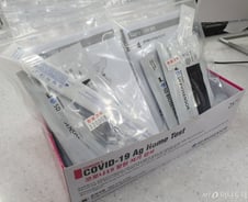 [르포]재택치료자 동네 약국 가라는데…"우리가 조제?" 약사들 혼란