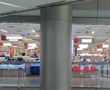 "손님은 없는데 휴대폰 매장 여기만 100곳…너무 많잖아요"