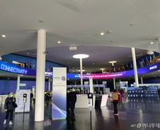 바르셀로나는 지금 "갤럭시 홀릭"…코로나 잊은 'IT 축제' 돌아왔다