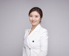 "나는 강강약약 재질"…서초갑 출사표 낸 '노빠꾸' 변호사 김소연