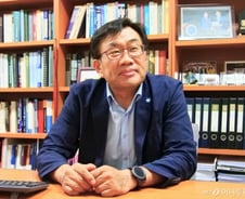 尹당선인 '에너지공약 설계자'…"원전 독단 없다, 신재생과 조화"