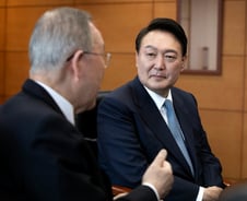 "尹당선인, 최대 수출국 중국에 특사를 안 보낸다고?"[이지경제]