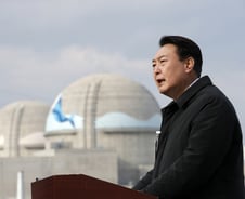 [단독]尹 인수위, '전기료 상승 제동' 논의…원전 가동률 높인다