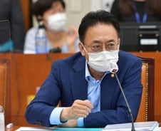 김희곤 "종지사는 금융사…금산분리 확대에 부정적"