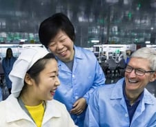 여공으로 시작해 10조원 자산가로…중국을 움직이는 '파워 女기업인들'[차이나는 중국]