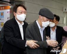 [단독]'윤석열 부친'도 예외없다…코로나 투병, 원리원칙대로