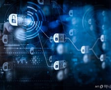 [단독] "문제는 사람, 아무도 믿지 마!"…국가 사이버보안 전략 '대전환'