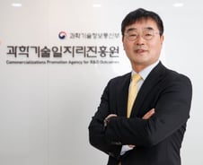 "연내 국내 첫 '연구산업단지' 지정...과학기술강국 '뿌리' 키울 것"