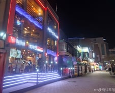 [르포]2년만에  50만원 회복된 일 매출...노래방 사장의 눈물