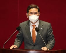 [단독]김학용 의원, 김은혜 '경기지사' 힘 싣는다…공관위원 사퇴