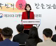 [단독]인수위, 16일 '北발사체 정보공유'…"합참, 비공개 요청"