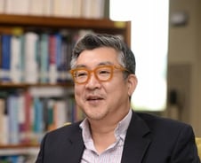 "200억 싸들고 韓 투자하려던 유럽 기업, 망설이는 이유가..."