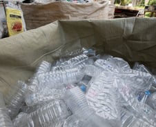 소주병은 되는데…1병당 300원 '페트병 환급' 안되나요?