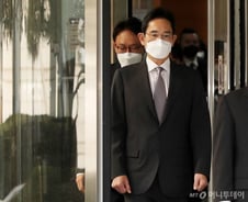 "현금 곳간 130조인데…" '미래동력 발굴' M&A 멈춘 삼성