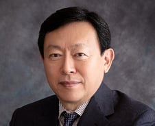 미래 투자 나서는 롯데, 신동빈 회장 '사면' 되면 신사업 탄력