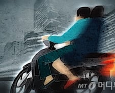 [단독]'오토바이 면허' 따기 어려워진다…"주행능력 평가 더"