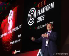 "韓 농업인구 오히려 더 줄어야…규모 있는 농가 필요"