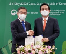 산림청-우리금융그룹, 탄소중립·ESG경영 협력 '맞손'