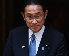 '尹취임식' 4년만에 외무상 보내는 日…"韓日갈등 이대로 방치할 수 없다"