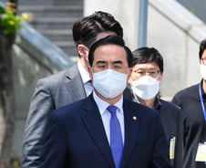 박홍근 "尹 대통령 취임 축하…국민·국익 협력 아끼지 않을 것"