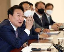 尹대통령, 12일 용산서 추경 임시국무회의…"정식 첫 회의는 세종"