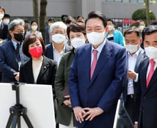 [단독]2주택자 8% 취득세 중과 1년 미룬다...과세기준 5월10일