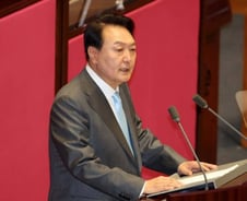 [단독]중국인 집쇼핑 방지법 연내 추진...'거래허가제' 유력