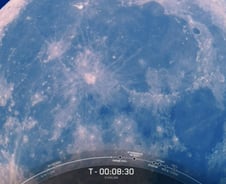 [영상]"놀라운 실사다"…美 스페이스X 생방송서 '달' 근접사진 깜짝