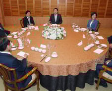 尹대통령 "6학년때 이분이 벌써 상원의원"…웃음꽃 만발 만찬