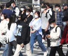 집 잃은 동물, 도시로 나온 감염병…결국 우리에게 달렸다