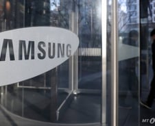 [단독]반도체·스마트폰 휘청일라…삼성전자, 위기 대응 1진팀 만든다