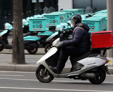 [단독]치킨 2만원에 5000원 더…외식물가 끌어 올리는 '배달비' 첫 조사