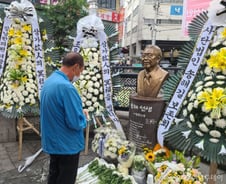 [르포]"한주에 세번씩 목욕하러 오셨는데..." 송해길에 남은 흔적들