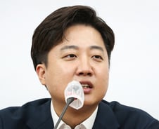 이준석의 '자기정치'… '공천개혁·당원민주주의·친호남' 예고