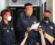 8일만에 총파업 마침표…국토부·화물연대 협상 타결