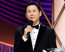[단독]신동엽, 동물농장 MC 하더니…'어바웃펫'에 수억대 투자